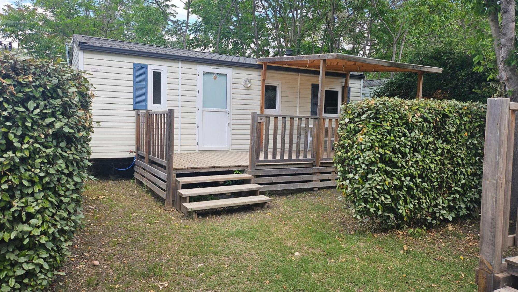 Mobil Home Climatise 6 Personnes ลาโรคด็องเตรง ภายนอก รูปภาพ