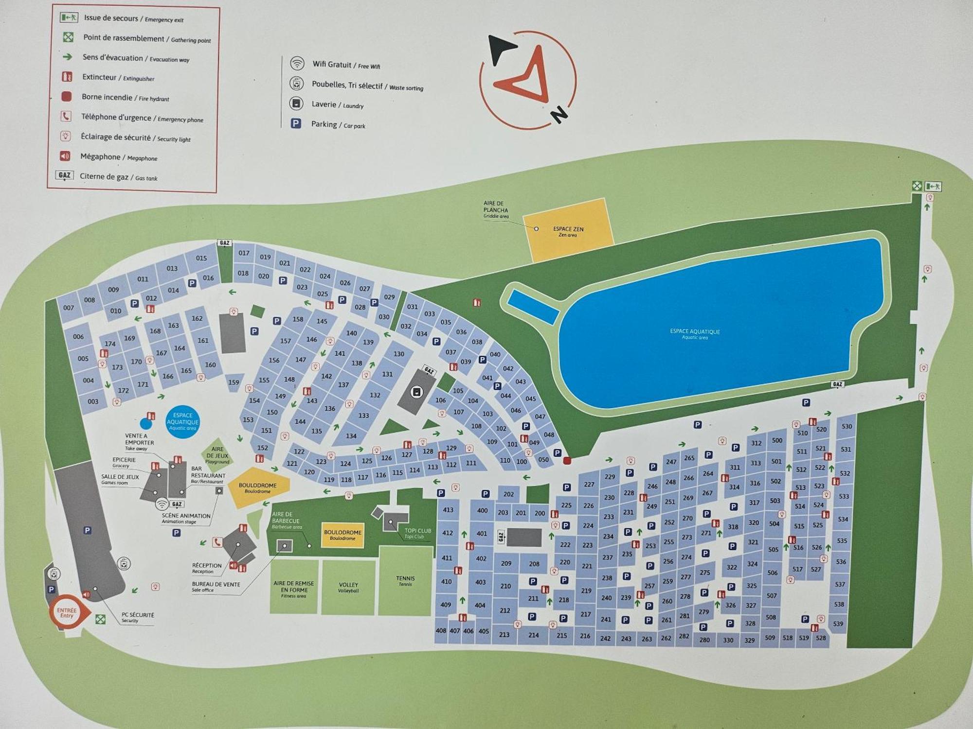 Mobil Home Climatise 6 Personnes ลาโรคด็องเตรง ภายนอก รูปภาพ